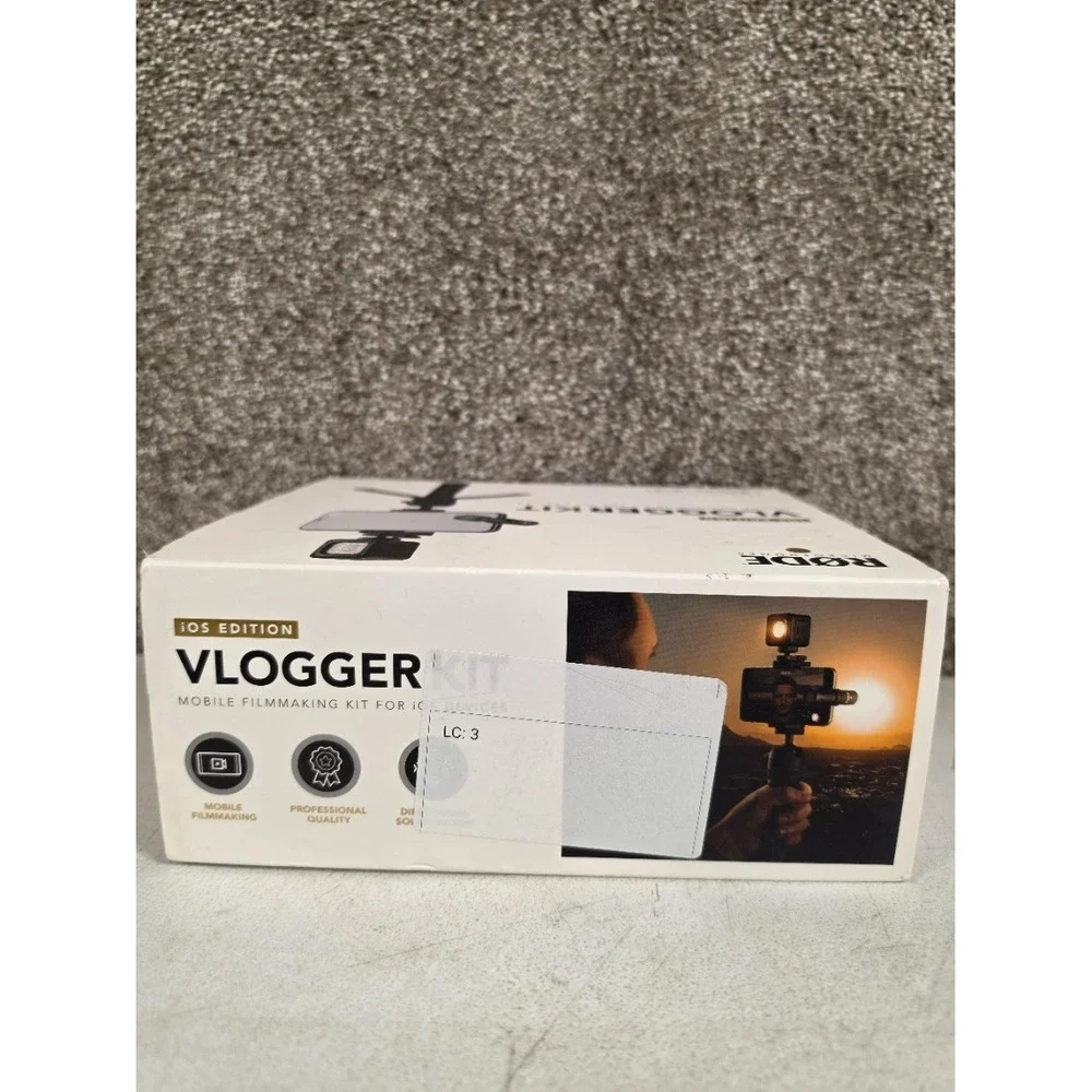 Rode Vlogger Kit iOS Edition Mobile Filmmaking Kit for iPhone VLOGVMML NEW